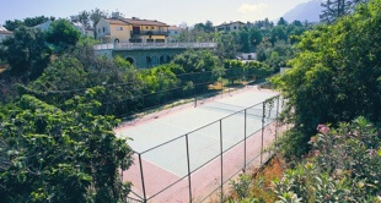 Tennisplatz